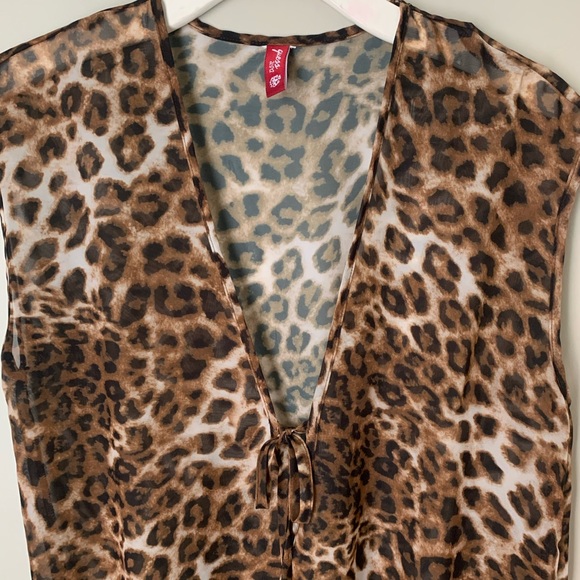 Guess size S leopard beach coverup - Picture 3 of 10